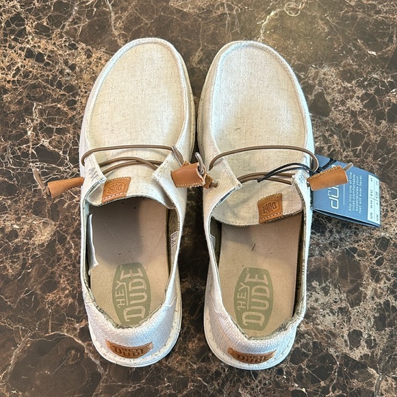 Hey Dude Shoes - NWT Women's Hey Dudes